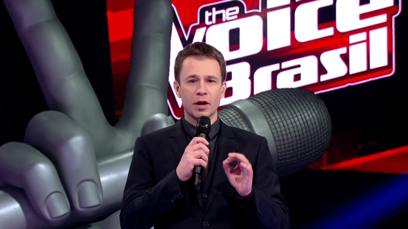 Tiago Leifert garante volta na final do The Voice após saída às pressas da Globo