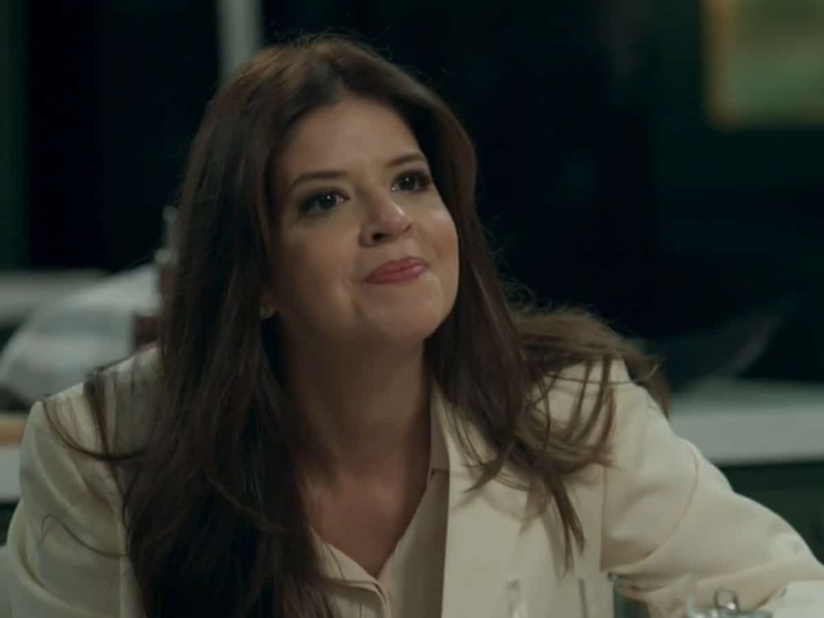 Maria Pia (Mariana Santos) em Pega Pega (Reprodução/Globo)