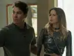 Júlio (Thiago Martins) e Sandra Helena (Nanda Costa) em Pega Pega (Reprodução/Globo)