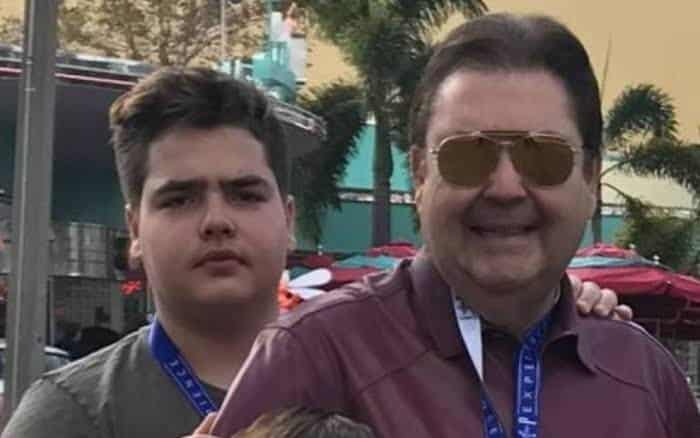 Filho de Fausto Silva perde mais de 50 kg e aparece irreconhecível em Ibiza