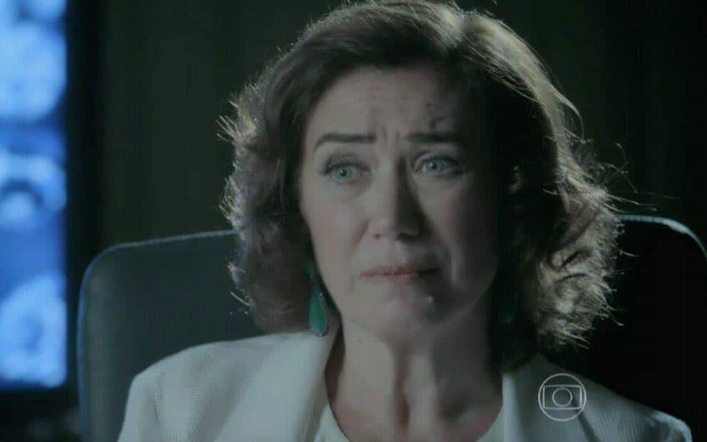 Império: Marta se choca com pedido peculiar de Silviano e o surpreende com resposta