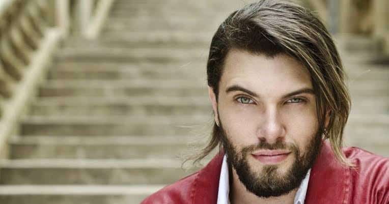 Galã de novelas da Record passa por cirurgia de emergência após susto