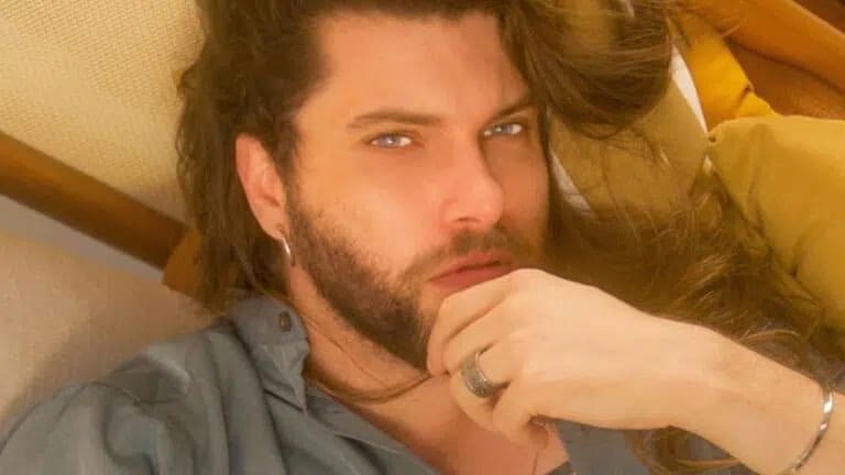 Galã de novelas da Record passa por cirurgia de emergência após susto