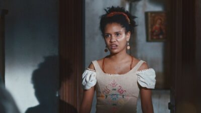 Nos Tempos do Imperador: Zayla trai Samuel com Guebo e teme ser desmascarada (Reprodução/Globo)