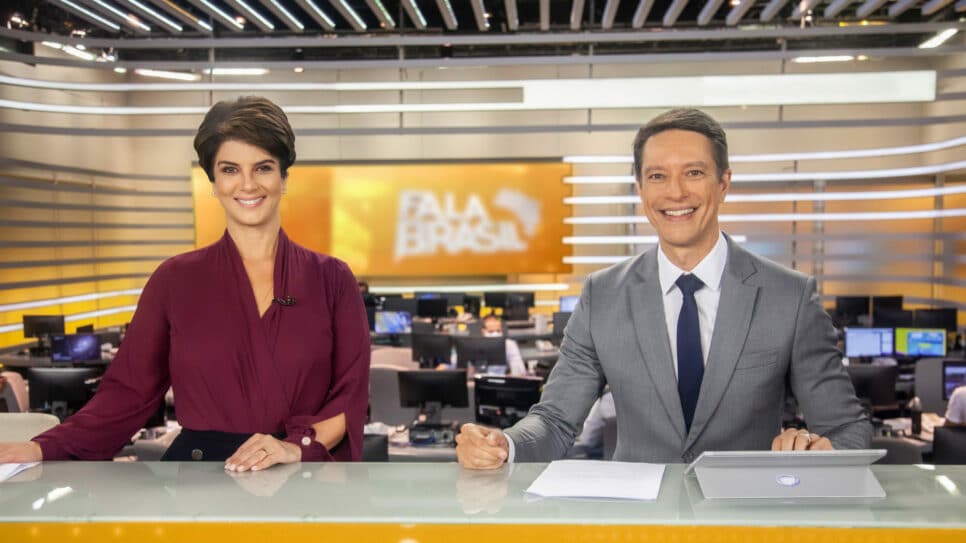 Mariana Godoy e Sérgio Aguiar, apresentadores do "Fala Brasil", da Record (Foto: Reprodução)