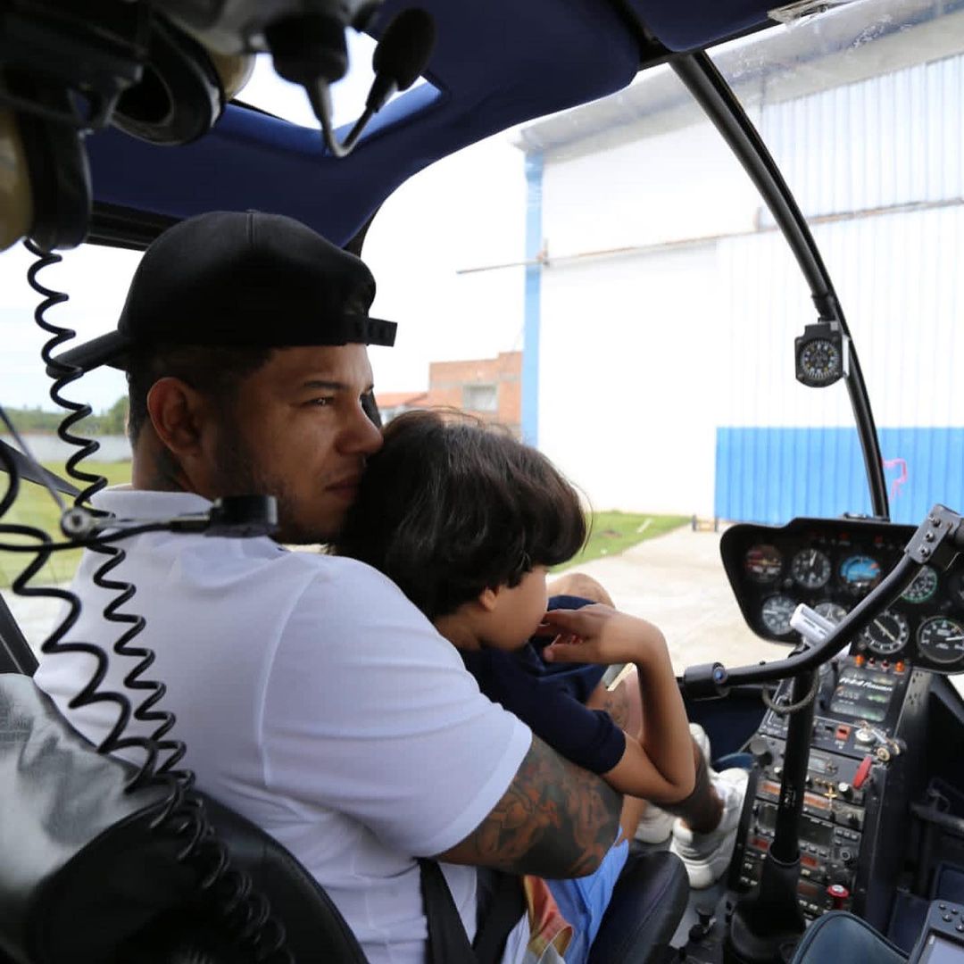 Tierry desabafa e fala sobre filho de 4 meses internado na UTI: “Tive a minha fé testada” (Reprodução/Instagram)