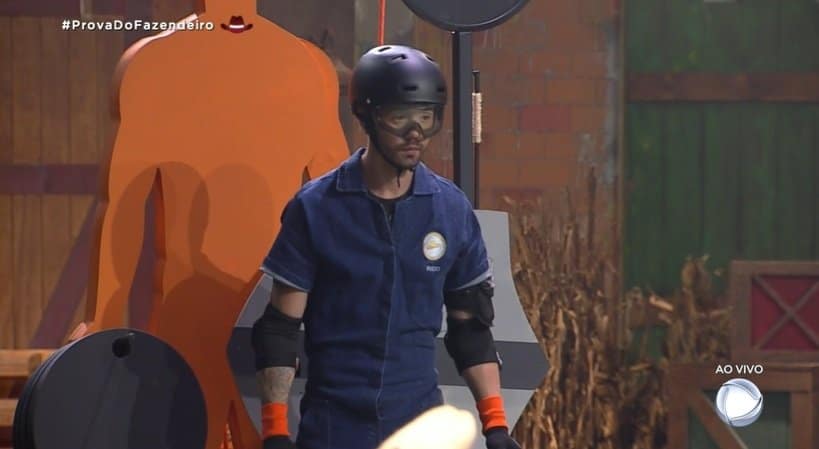 Rico Melquiades vence a Prova do Fazendeiro. (Imagem: Reprodução / PlayPlus)