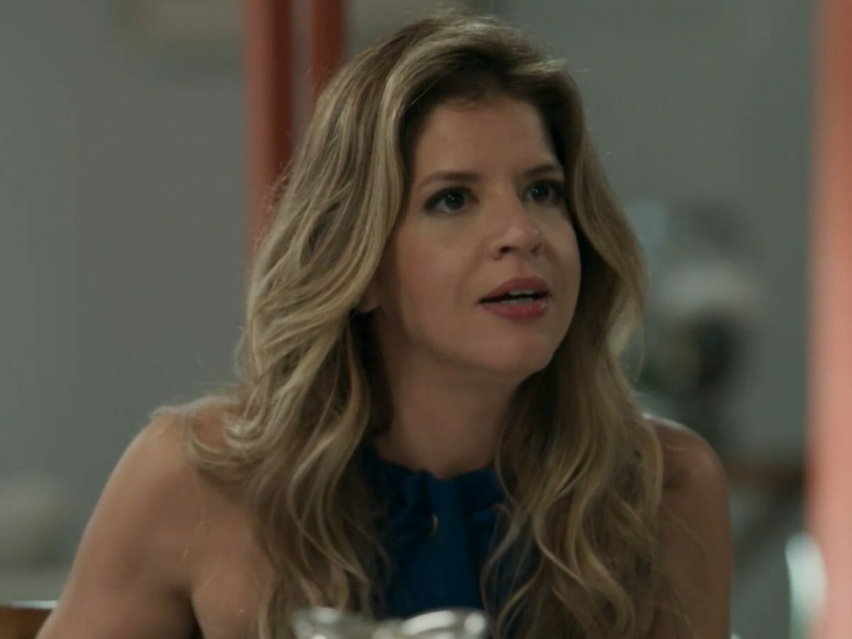 Maria Pia (Mariana Santos) em Pega Pega (Reprodução/Globo)