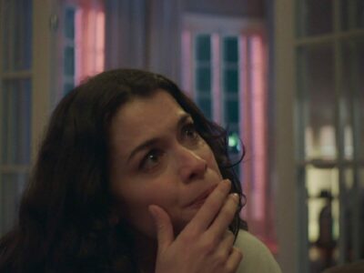 Um Lugar ao Sol: Alinne Moraes fica insatisfeita com mudanças no horário da novela na programação da Globo Foto: Reprodução