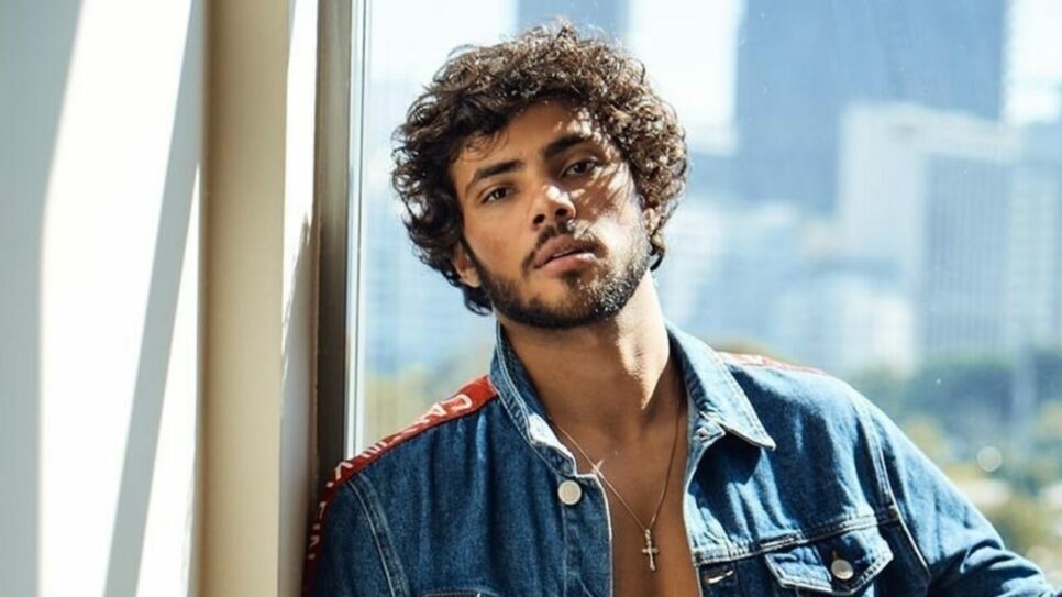 Nos Tempos do Imperador: Gabriel Fuentes interpreta o conquistador Bernardinho (Foto: Reprodução)
