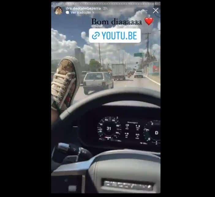 Deolane Bezerra é detonada ao postar dirigindo de forma imprudente (Foto: Reprodução)