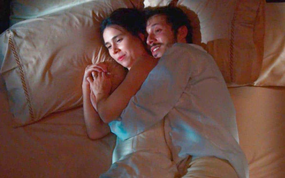 Nos Tempos do Imperador: Dolores e Nélio se arriscam e têm primeira noite de amor