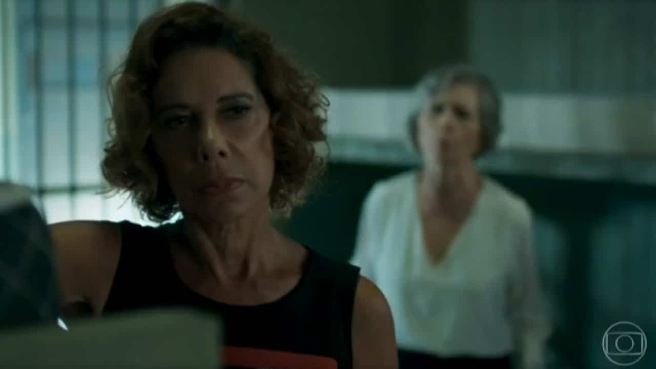 Lígia (Ângela Vieira) em Pega Pega (Reprodução/TV Globo).