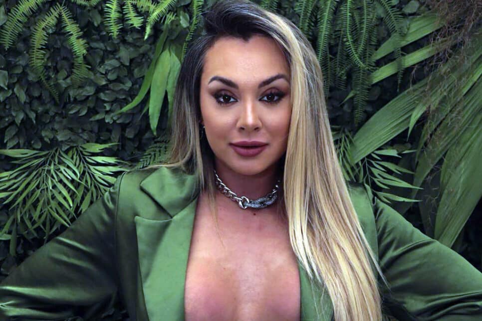 Juju Salimeni coloca culpa em Nicole Bahls por ter saído do Pânico
