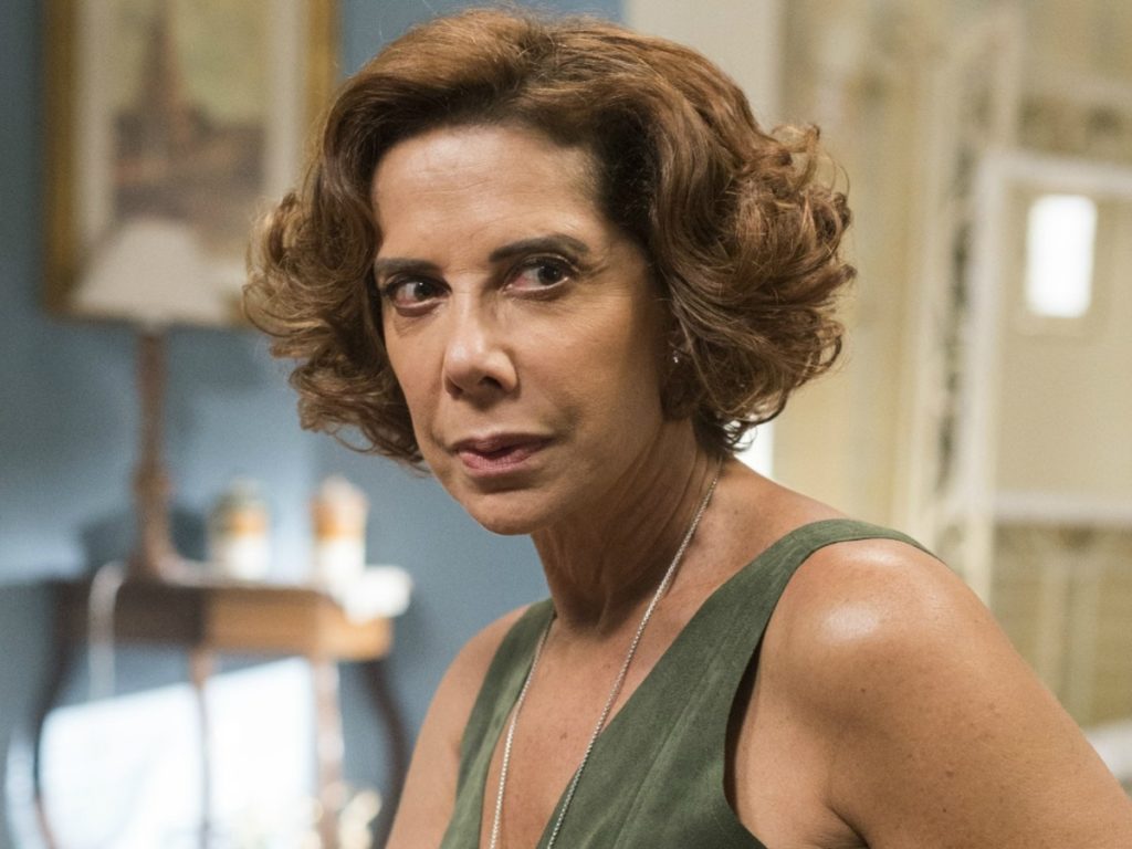 Lígia (Angela Vieira) em Pega Pega (Reprodução/Globo)