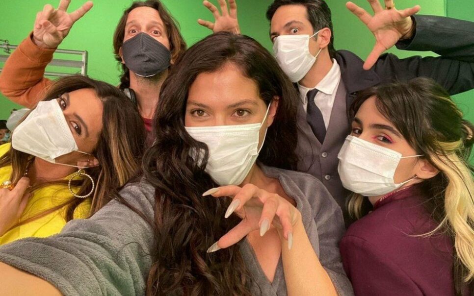 Quanto Mais Vida, Melhor!: Marcella Maia, Vladimir Brichta, Mateus Solano, Giovanna Antonelli e Valentina Herszage (Foto: Reprodução)