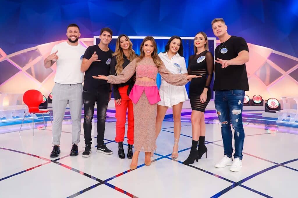 Patrícia Abravanel recebe ex-BBBs no Programa Silvio Santos (Foto: Reprodução)