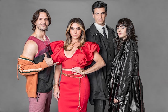 Quanto Mais Vida, Melhor!: Neném (Vladimir Brichta), Paula (Giovanna Antonelli), Guilherme (Mateus Solano) e Flávia (Valentina Herszage) (Foto: Reprodução)