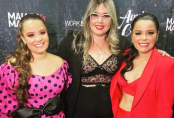 Sósia de Marília Mendonça posou com Maiara e Maraisa e rendeu polêmica na web (Foto: Reprodução)