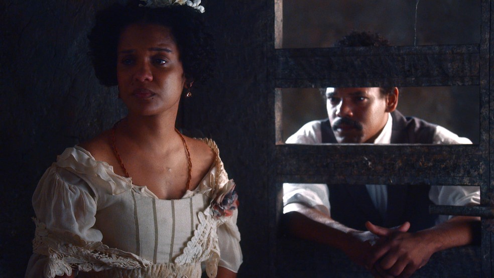 Nos Tempos do Imperador: Zayla se arrepende e implora perdão de Samuel (Reprodução/Globo)