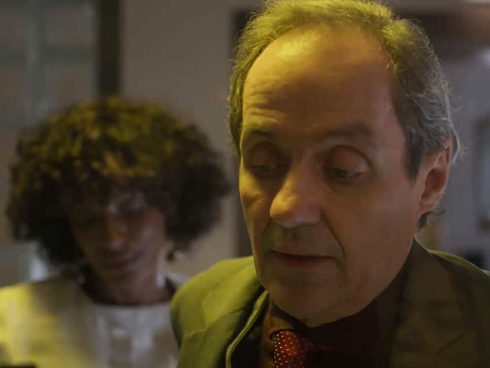 Ruth (Pathy Dejesus) e Túlio (Daniel Dantas) em Um Lugar ao Sol (Reprodução/TV Globo).