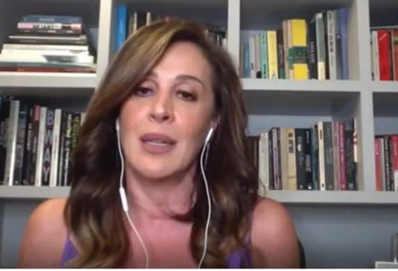 Claudia Raia faz anúncio de gravidez e Hoje Em Dia confirma tudo (Foto: Reprodução)