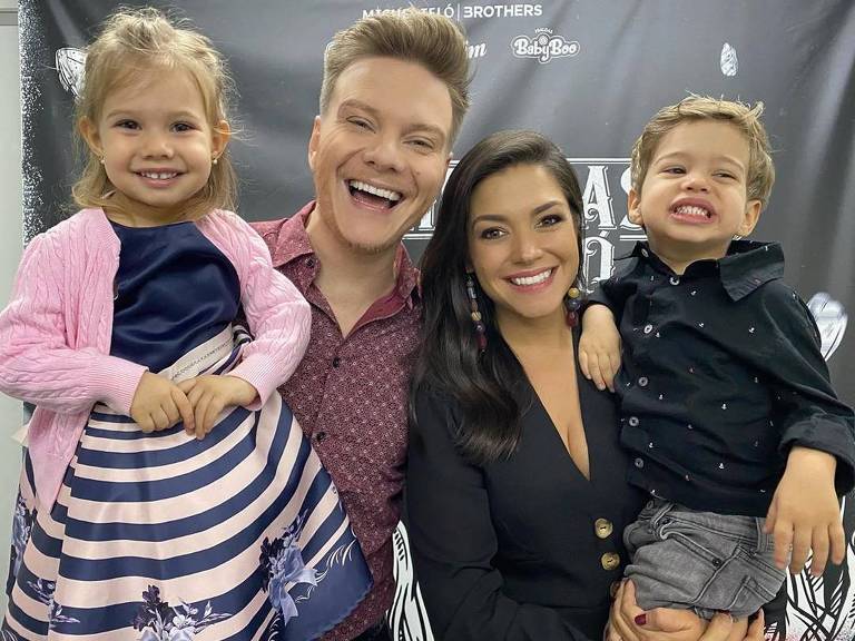 Thaís Fersoza, Michel Teló e filhos (Foto: Reprodução)