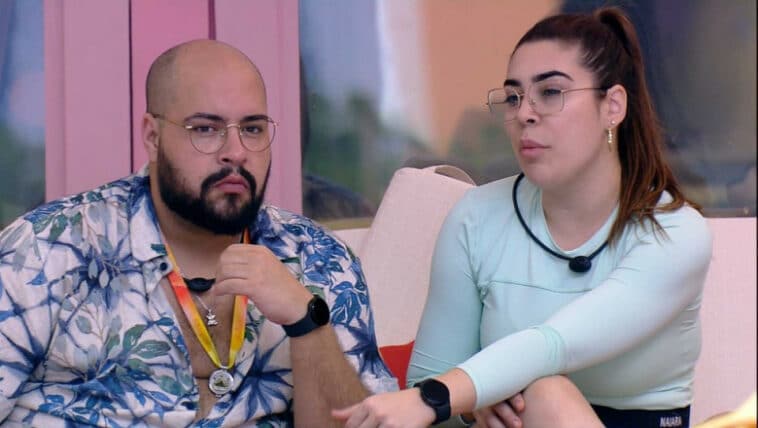 BBB22: Naiara se revolta e coloca Tiago contra a parede (Reprodução/Globo)