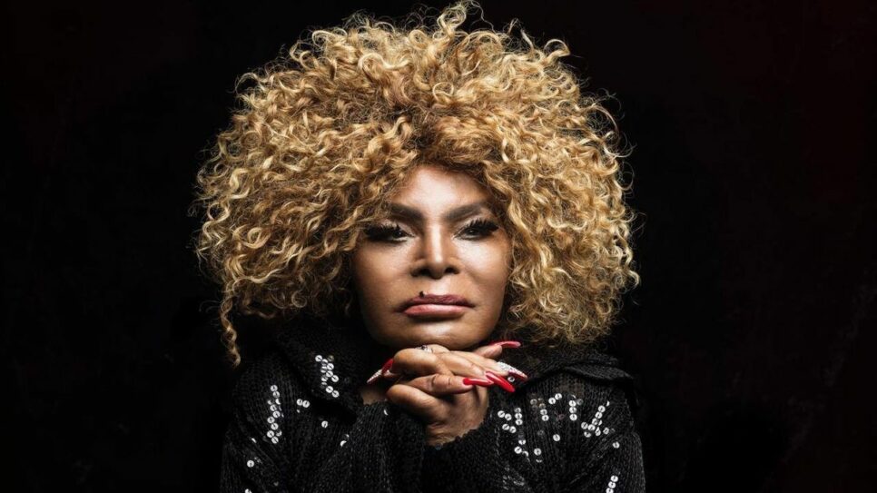 A famosa cantora e sambista brasileira, Elza Soares morre aos 91 anos (Foto: Reprodução)