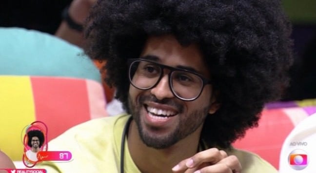 BBB22: Luciano testa positivo para Covid dois dias após eliminação e é barrado na Globo (Reprodução)