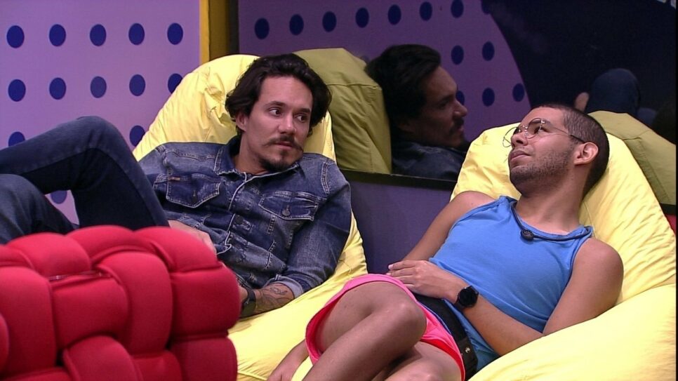 Eliezer e Viny discutem (Foto: Reprodução - TV Globo)