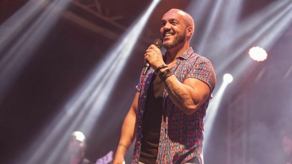 Belo não se abala e fica perto de Denílson na Band (Foto: Reprodução)