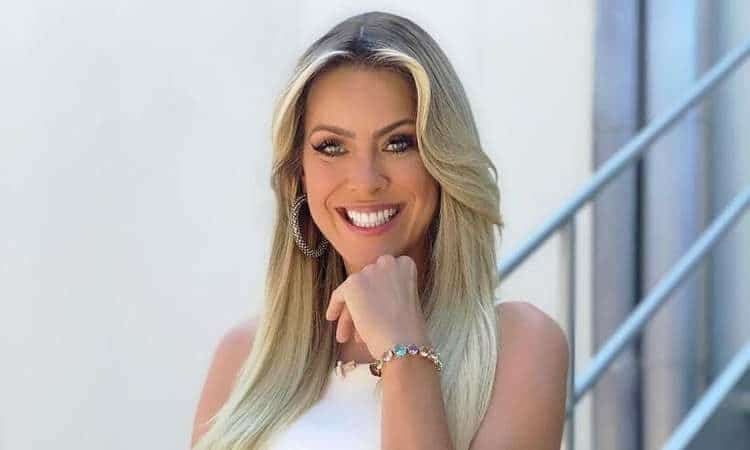 Discreta, Renata Fan vive relação com famoso há mais de 12 anos (Foto: Reprodução)