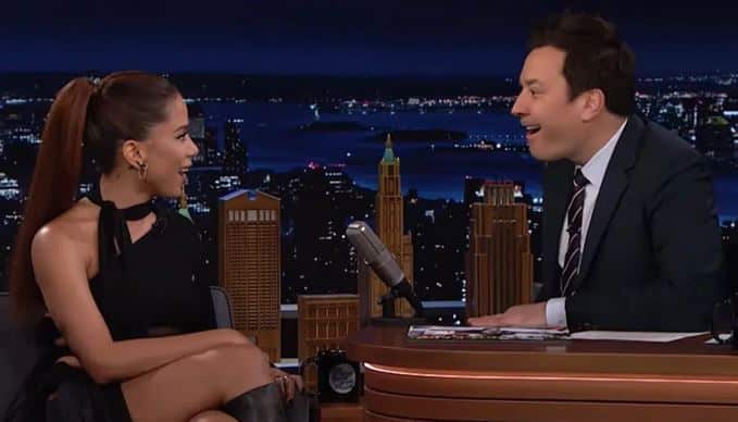 Anitta revela intimidade e deixa Jimmy Fallon constrangido (Foto: Reprodução)