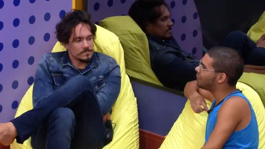 Eliezer e Viny discutem (Foto: Reprodução - TV Globo)