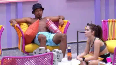 BBB22: “Não vim pra ficar pendurando roupa de macho”, dispara Jade para Paulo André (Reprodução/Globo)