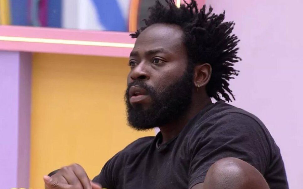 BBB 22: Douglas revela já ter feito voto de castidade: 'Um ano e meio sem sexo'