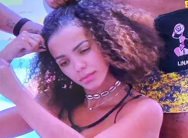 BBB 22: Brunna Gonçalves tira lace e aparece com cabelos naturais