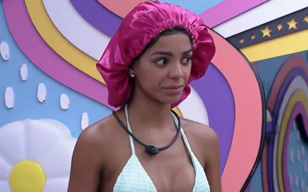 BBB 22: Brunna 'sai do vaso' e fica irritada com Gustavo: 'Babaca'