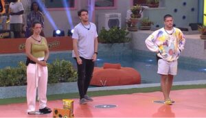 Larissa, Lucas e Arthur disputaram a prova bate-volta (Foto: Reprodução / Globoplay)