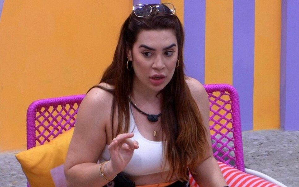 BBB22: Naiara se irrita e perde a paciência com Natália (Reprodução)