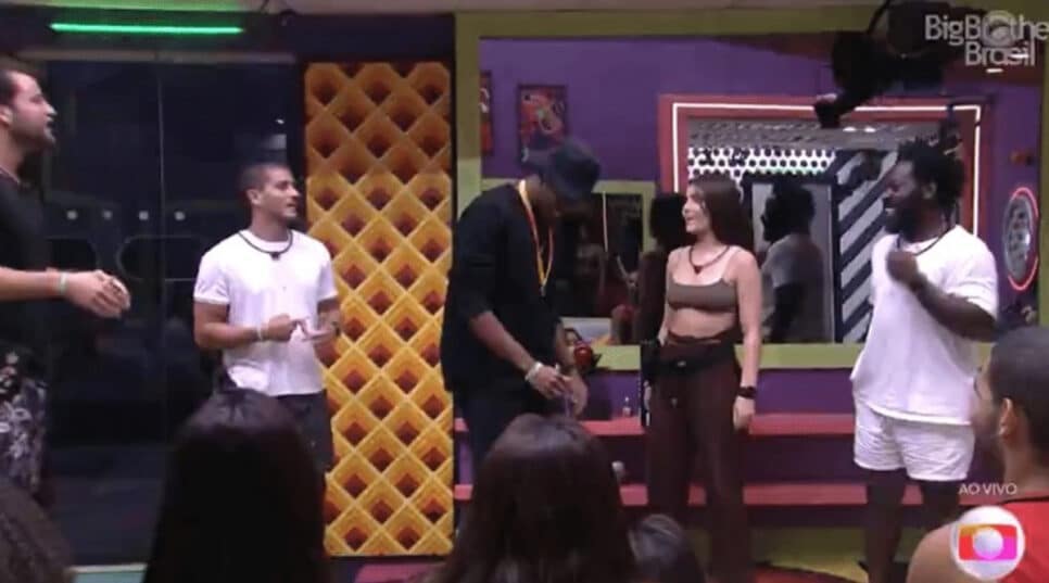Arthur Aguiar e Jade Picon estão no vip de Paulo André (Foto: Reprodução / Globoplay)
