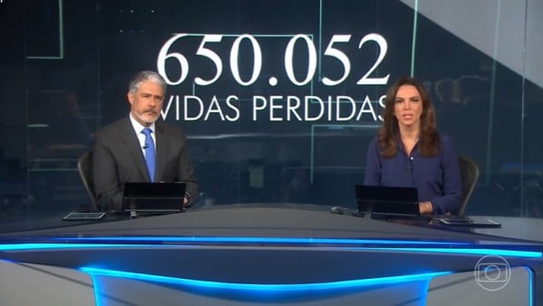 Sem Renata, Ana Paula Araújo encerra Jornal Nacional de luto ao lado de William Bonner (Reprodução/Globo)