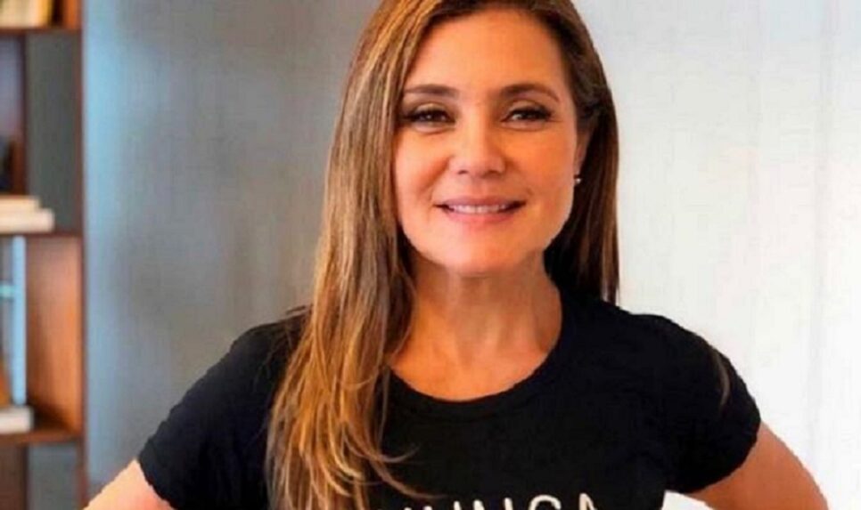 Filho de Adriana Esteves tem beleza avassaladora escancarada (Foto: Reprodução)