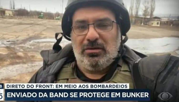 Jornalista Yan Boechat, correspondente da Band (Foto: Reprodução/Band)