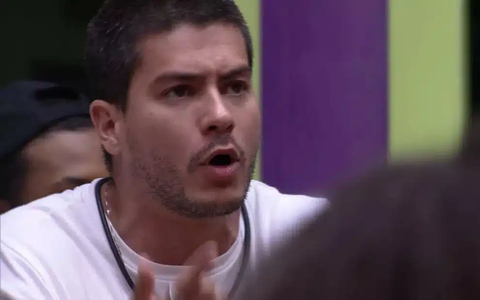 BBB22: Arthur compara casamento com traição de Lucas (Reprodução)