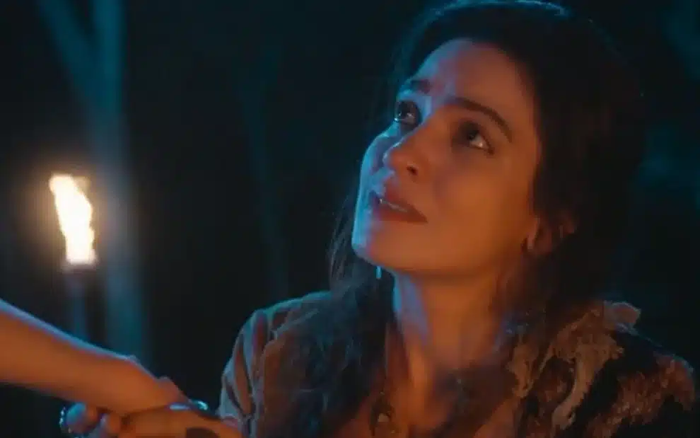 Além da Ilusão: Cigana faz previsão trágica sobre futuro de Davi (Reprodução/Globo)