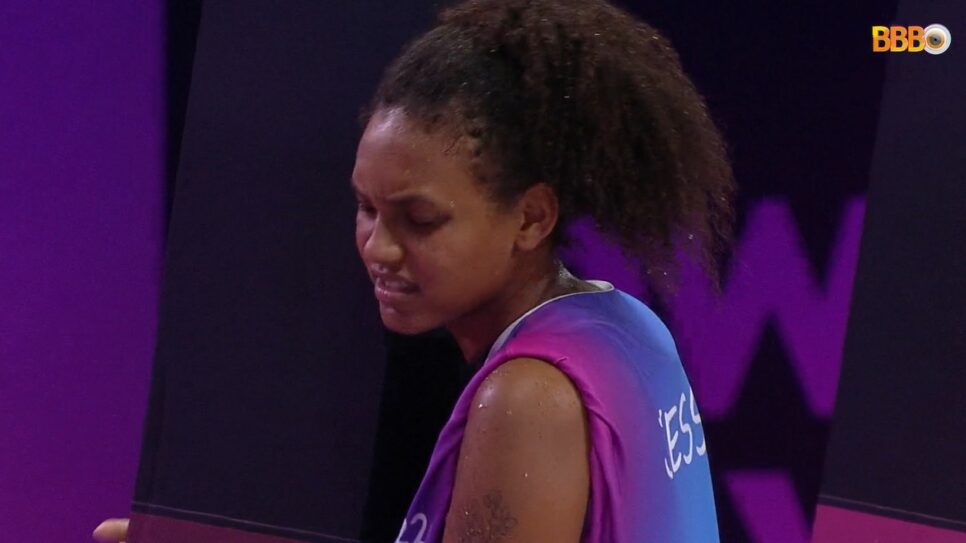 Jessi desiste da prova do líder (Foto: Reprodução - TV Globo)