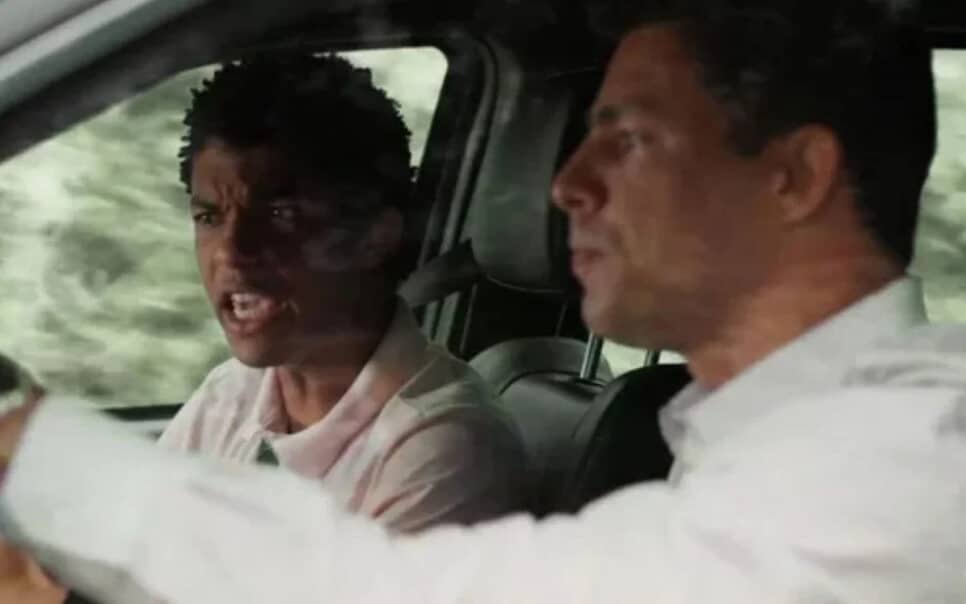 Final de Um Lugar ao Sol: Christian surta, causa acidente e deixa Ravi à beira da morte (Reprodução/Globo)