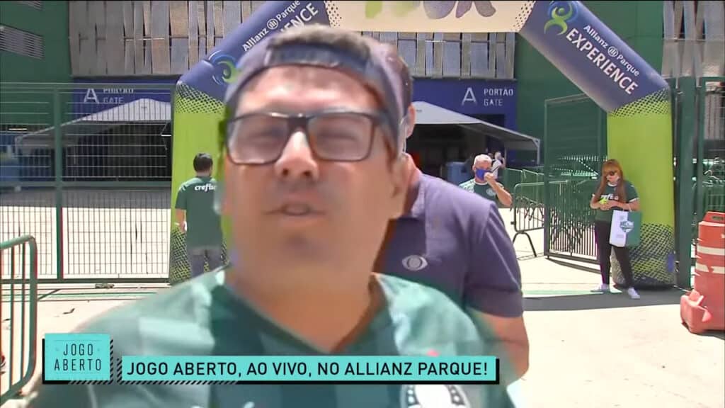 Apresentador de Os Donos da Bola, Neto é humilhado ao vivo na Band por torcedor (Foto: Reprodução)